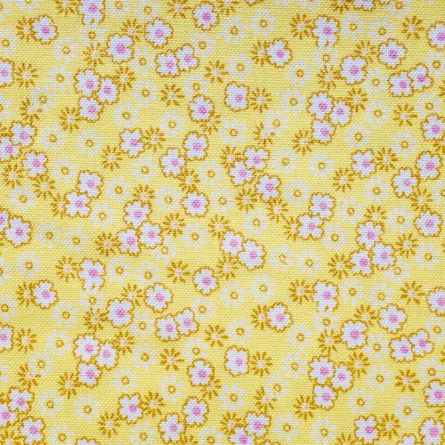 Nana Mae VI Tiny Daisies Yellow
